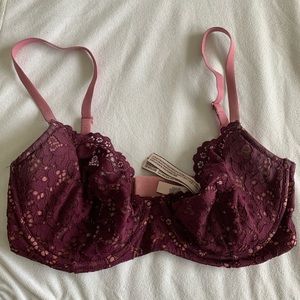 Victoria’s Secret unlined 32DDD bra